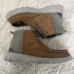 Hey dude boots men’s 11